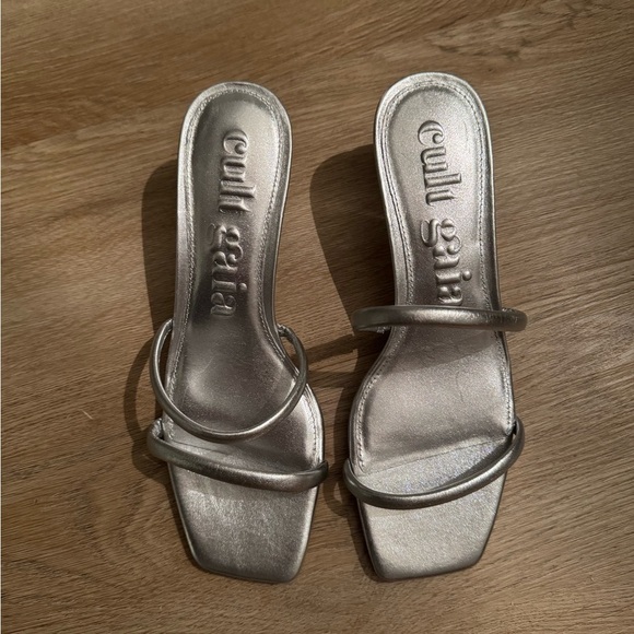 NWOT Cult Gaia Lenora Silver Sandals - Picture 6 of 13